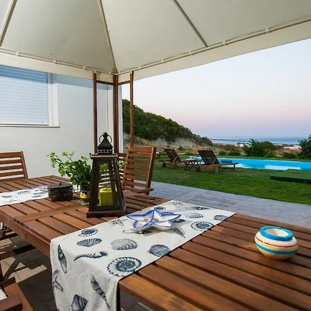Hill & Sea View * Κολύμπια